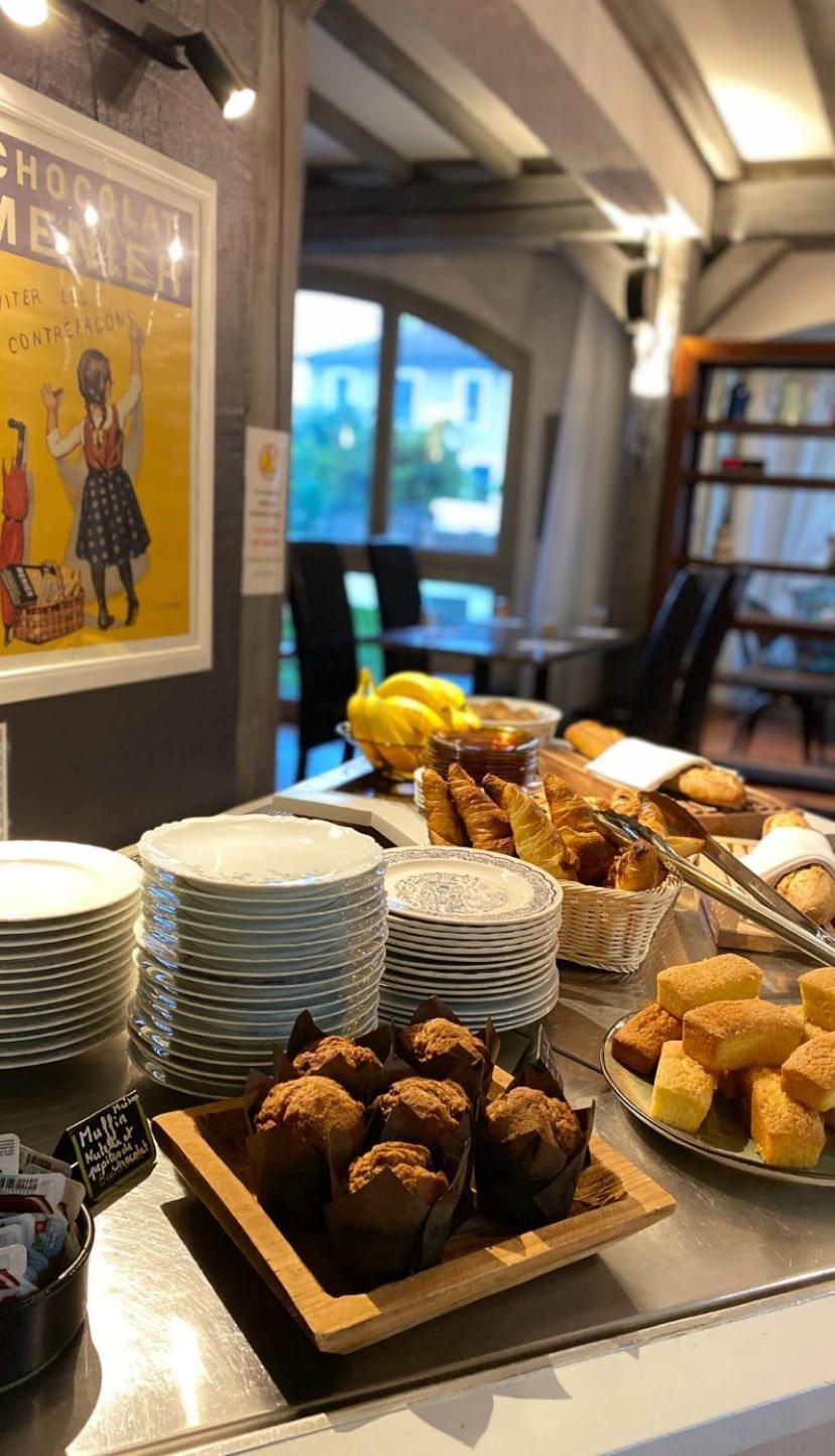 Logis Hotel Medieval, Montelimar Nord Rochemaure Eksteriør billede