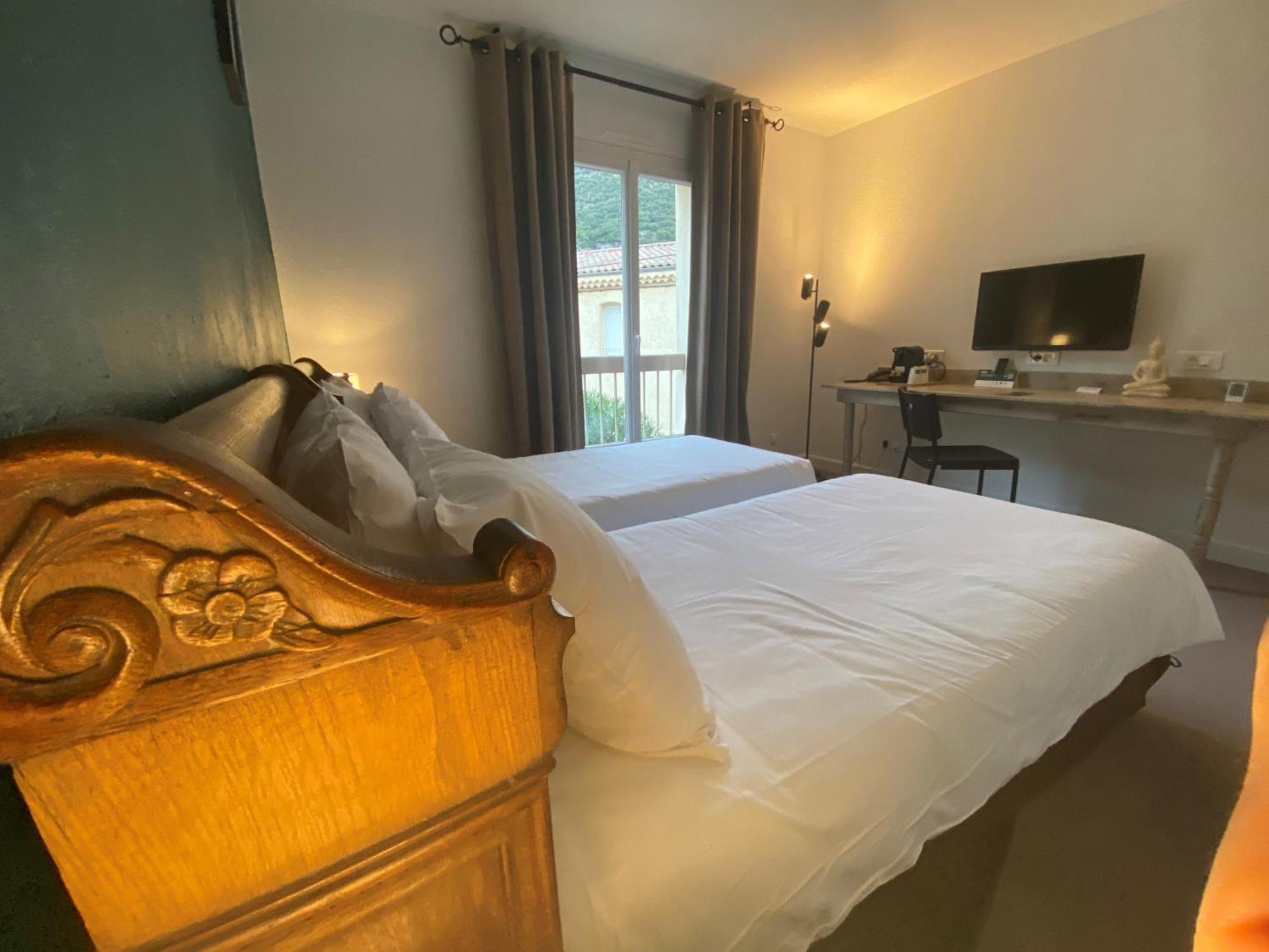 Logis Hotel Medieval, Montelimar Nord Rochemaure Eksteriør billede